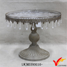 Shabby Chic Metal Cake Stand con cristales colgantes